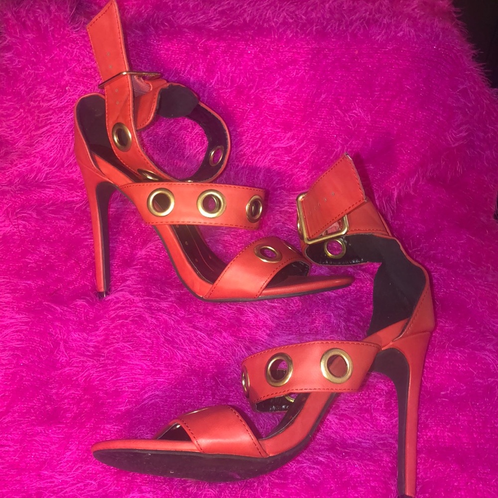 Heels!